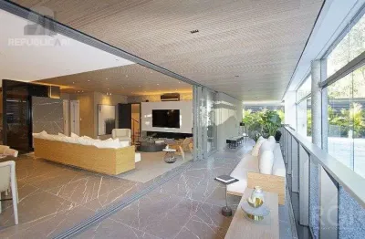 Apartamento à venda no bairro petrópolis com 231 m² e 3 dormitórios/quartos disponíveis