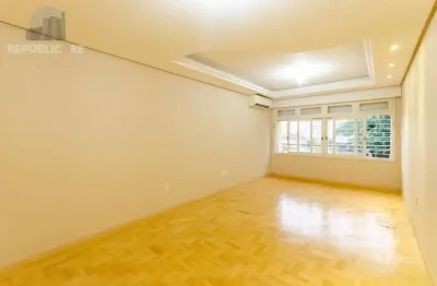 Apartamento à venda em petrópolis com 3 dormitórios e área útil de 126 m².