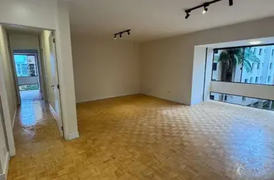 Apartamento à venda no bairro petrópolis com 120 m² e 3 dormitórios/quartos disponíveis.