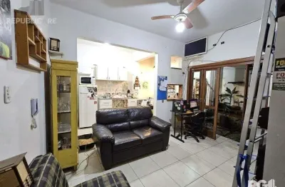 Apartamento à venda no centro histórico com 41 m² e 2 dormitórios/quartos disponíveis