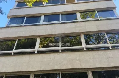Apartamento à venda com 3 dormitórios no bairro independência e área de 217 m²
