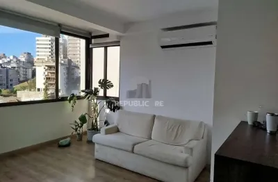 Apartamento à venda com 38 m² e 1 dormitório no bairro independência