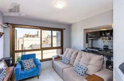 Apartamento cobertura à venda no centro histórico com 111m² e 3 dormitórios/quartos.