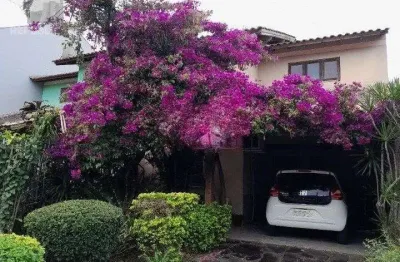 Venda de casa de condomínio com 3 dormitórios no bairro hípica e 118 m² de área útil