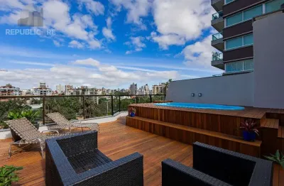 Cobertura à venda com 295m², 3 dormitórios/quartos no bairro bela vista