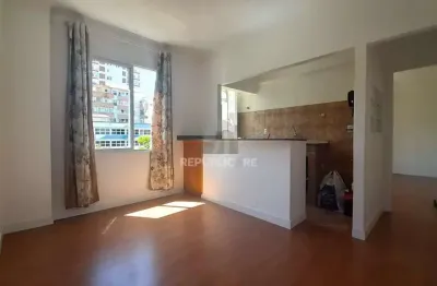 Apartamento à venda no centro histórico com 1 dormitório e 40 m² de área útil