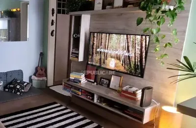 Apartamento à venda no centro histórico com 40 m² e 1 dormitório/quarto disponível.