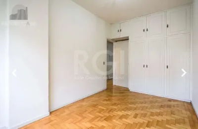 Apartamento à venda no centro histórico com 62 m² e 2 dormitórios/quartos disponíveis