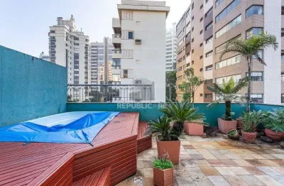 Cobertura à venda no bairro rio branco com 203 m² e 3 dormitórios/quartos.