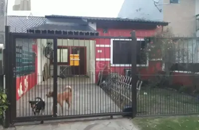 Casa residencial à venda no bairro Aberta dos Morros com 93m² e 3 dormitórios/quartos.