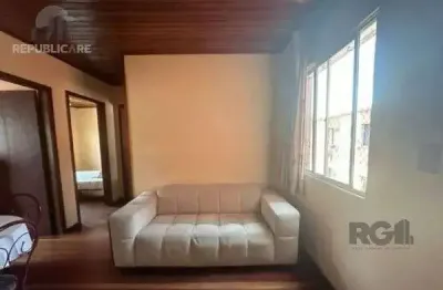 Apartamento à venda no bairro rubem berta com 45 m² e 2 dormitórios/quartos disponíveis.