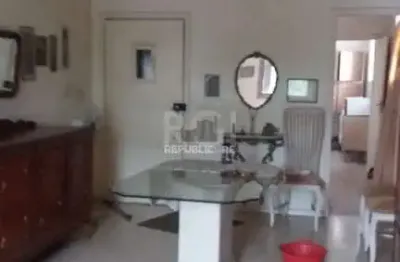 Apartamento à venda em teresópolis com 87 m² e 2 dormitórios/quartos disponíveis.