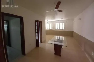 Casa residencial à venda no bairro teresópolis com 249 m² e 3 dormitórios/quartos.