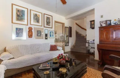 Apartamento cobertura à venda no bairro rio branco com 230 m² e 3 dormitórios/quartos.