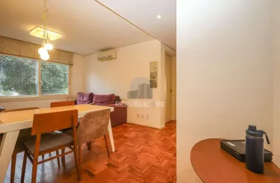 Apartamento à venda no bairro mont serrat com 61 m² e 2 dormitórios/quartos.