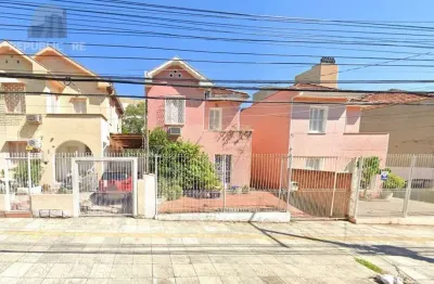 Casa residencial à venda no bairro menino deus com 3 dormitórios e 109 m²
