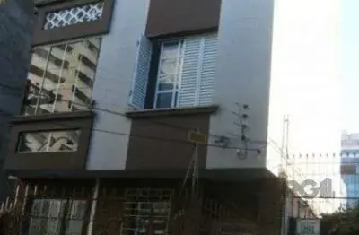 Apartamento à venda no menino deus com 3 dormitórios e área de 81 m² disponível.