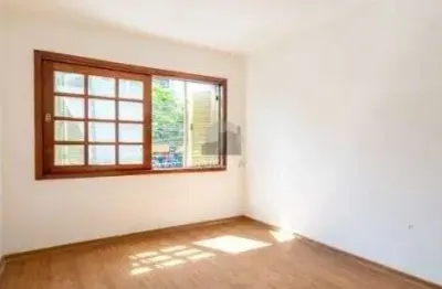 Apartamento à venda no bairro petrópolis com 92 m² e 3 dormitórios/quartos disponíveis.