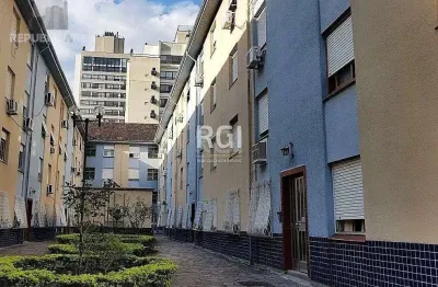 Apartamento à venda no menino deus com 47m² e 2 dormitórios/quartos disponíveis.