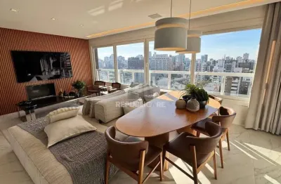 Apartamento à venda no bairro rio branco com 137 m² e 3 dormitórios/quartos disponíveis