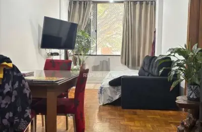 Apartamento à venda no bairro menino deus com 84m² e 3 dormitórios/quartos disponíveis.