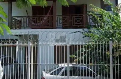 Casa residencial à venda no bairro partenon com 200m² e 3 dormitórios/quartos.
