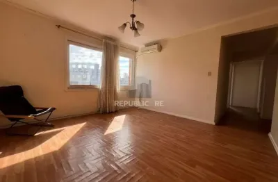 Apartamento à venda no bairro floresta com 3 dormitórios/quartos e 109 m².
