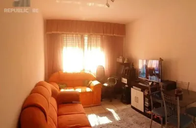 Apartamento com 57 m², 2 dormitórios/quartos à venda no bairro Partenon