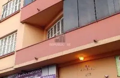 Apartamento à venda no bairro petrópolis com 32 m² e 1 dormitório/quarto disponível.