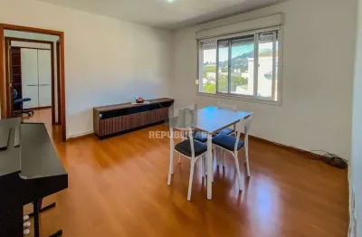Apartamento à venda em teresópolis com 52m² e 1 dormitório/quarto disponível.
