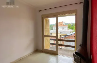 Apartamento à venda no bairro partenon com 43 m² e 1 dormitório/quarto disponível.