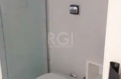 Apartamento à venda no bairro partenon com 36 m² e 1 dormitório/quarto disponível.