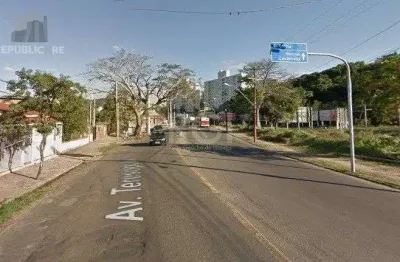 Terreno à venda no bairro teresópolis com área de {livingarea} m², sem dormitórios.