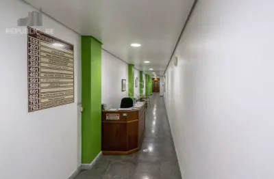 Escritório à venda no Centro Histórico com 42m² de área útil disponível.