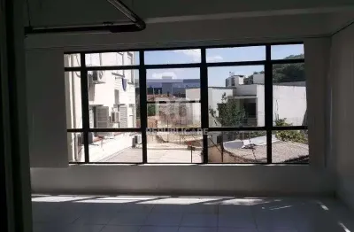 Escritório à venda no bairro azenha com área útil de 71m² disponível para aquisição