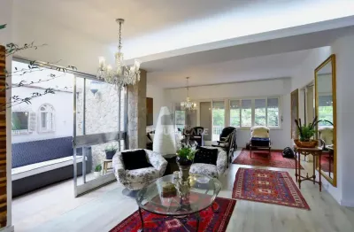 Apartamento à venda no bom fim com 5 dormitórios e 228 m² de área útil disponível.