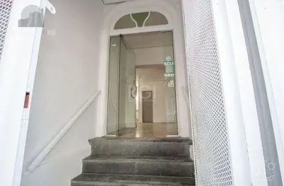 Edifício residencial à venda no menino deus com 157m² de área útil disponível