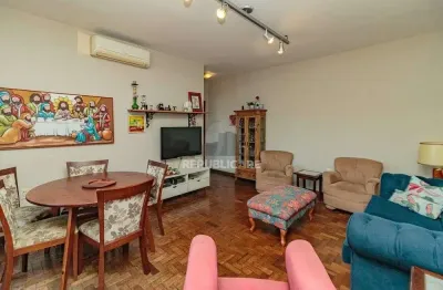 Apartamento à venda com 3 dormitórios no bairro azenha e 97 m² de área útil