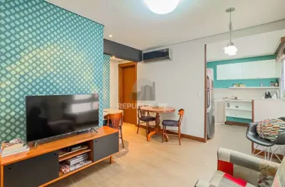 Apartamento à venda no bairro moinhos de vento com 50 m² e 2 dormitórios/quartos