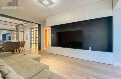 Apartamento à venda no centro histórico com 140 m² e 2 dormitórios/quartos disponíveis