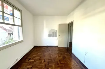 Apartamento à venda no menino deus com 73 m² e 2 dormitórios/quartos disponíveis