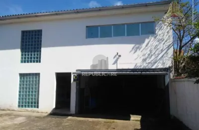 Galpão à venda em niterói com 158 m² de área útil para negócios e armazenagem
