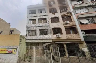 Apartamento à venda no centro histórico com 40 m² e 1 dormitório/quarto disponível.