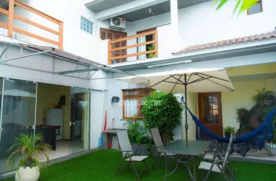 Casa residencial à venda no bairro harmonia com 308 m² e 3 dormitórios/quartos.