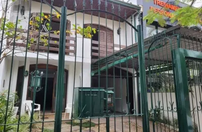 Casa residencial à venda no bairro petrópolis com 400 m² e 5 dormitórios/quartos.