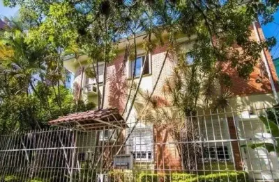 Casa residencial à venda no bairro petrópolis com 312 m² e 7 dormitórios/quartos.