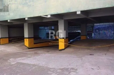 Garagem à venda no centro histórico com 12m² de área útil para estacionamento