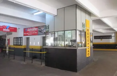 Garagem à venda no centro histórico - espaço para estacionamento e armazenagem