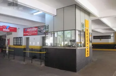 Garagem à venda no centro histórico com área ampla para estacionamento seguro