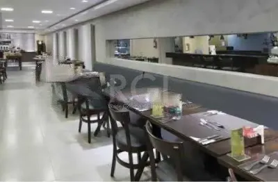 Apartamento à venda no bairro moinhos de vento com 29 m² e 1 dormitório/quarto.